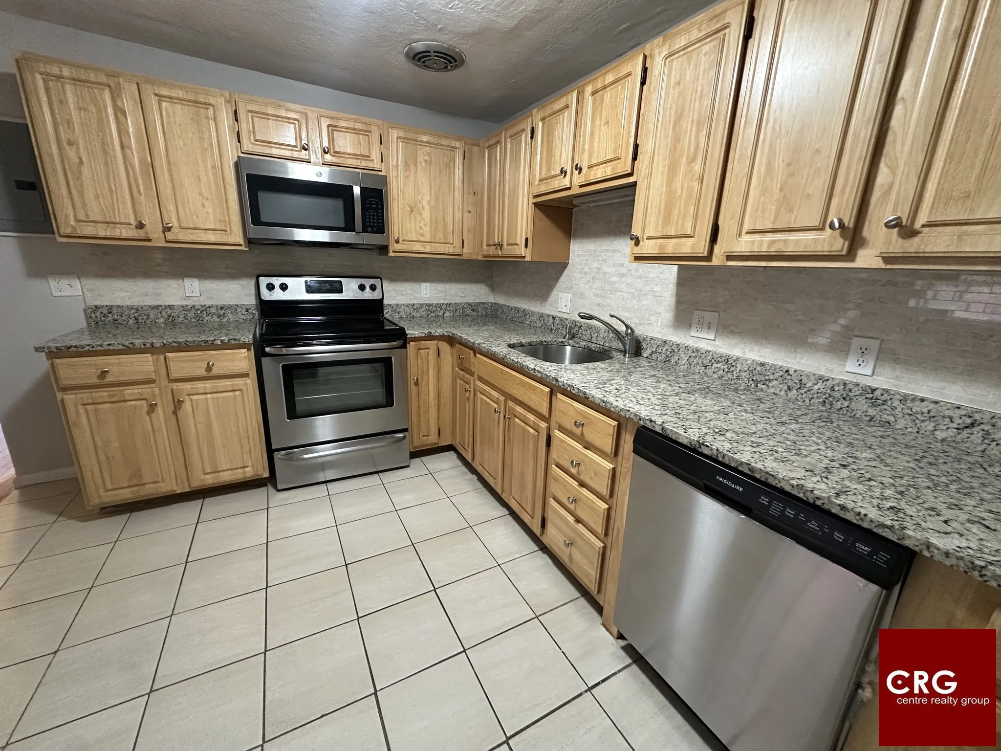 2 bed, 1 bath apartment for rent at 222 Babcock St Unit 2, North Brookline — photo 1 of 9