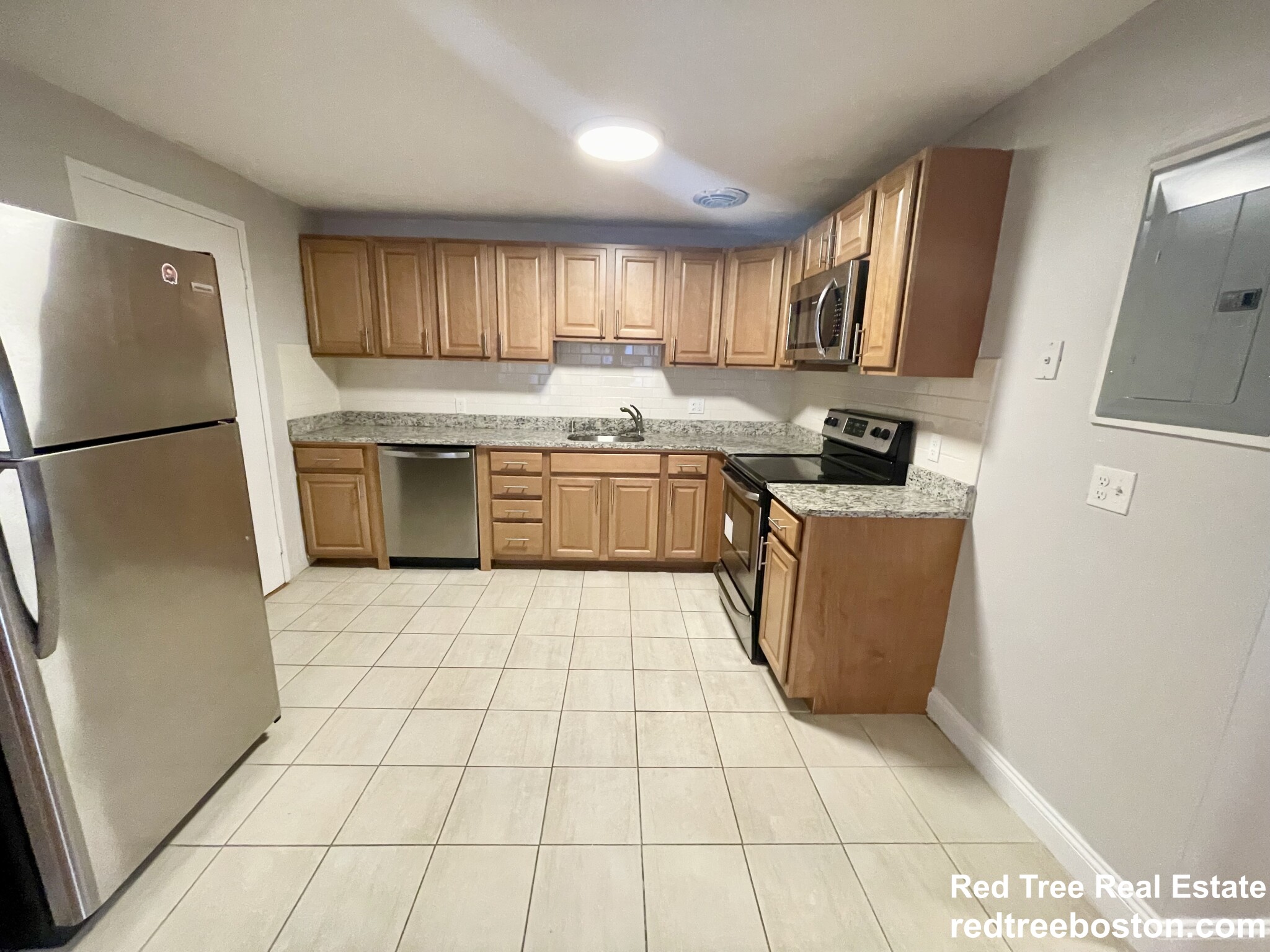 2 bed, 1 bath apartment for rent at 222 Babcock St Unit 2H, North Brookline — photo 2 of 11