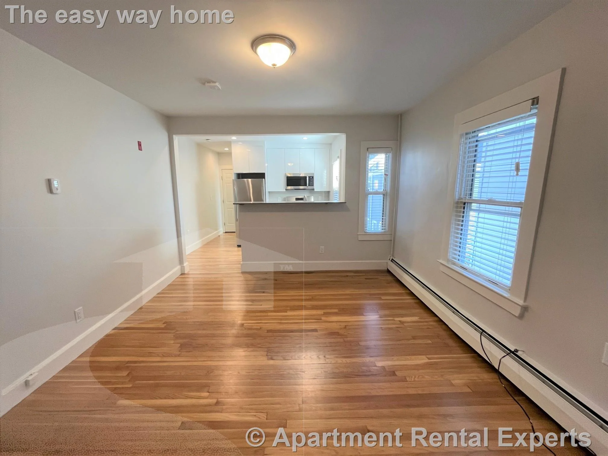 2 bed, 1 bath apartment for rent at 222 Banks St Unit 6, Riverside — photo 3 of 14