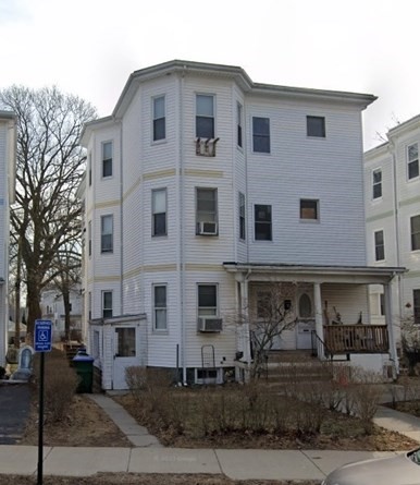 4 bed, 2 bath apartment for rent at 222 Fellsway West Unit 2, Medford — photo 11 of 11