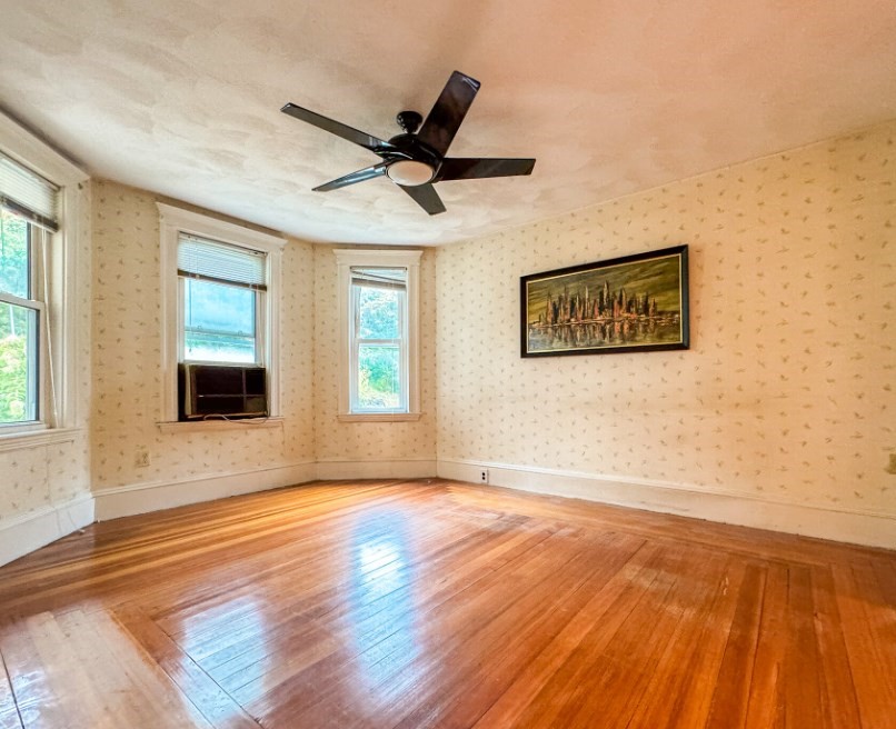 4 bed, 2 bath apartment for rent at 222 Fellsway West Unit 2, Medford — photo 4 of 11