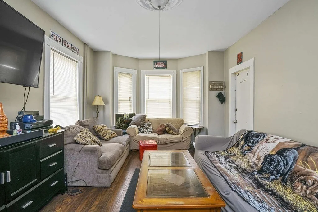 2 bed, 1 bath apartment for rent at 222 Neponset Ave Unit 1, Dorchester — photo 3 of 9