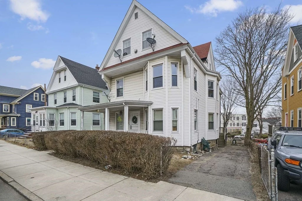 2 bed, 1 bath apartment for rent at 222 Neponset Ave Unit 1, Dorchester — photo 2 of 9
