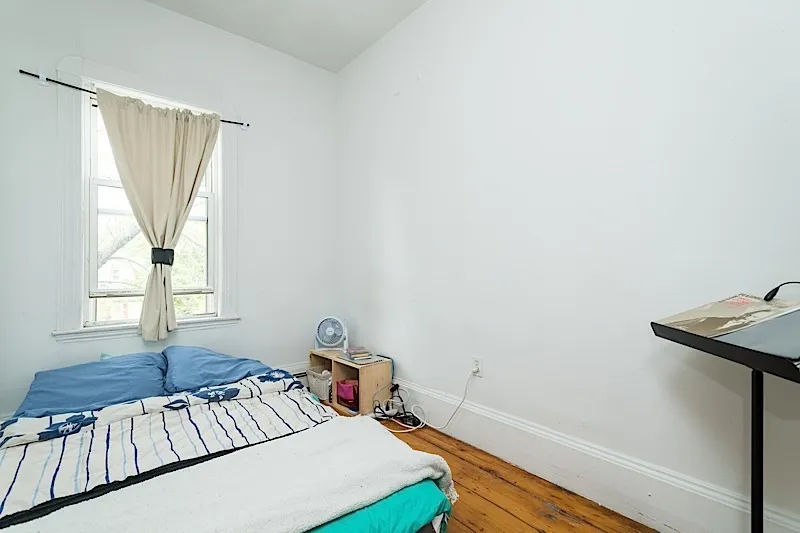 4 bed, 1 bath apartment for rent at 222 Prospect St Unit 2, The Port — photo 5 of 10