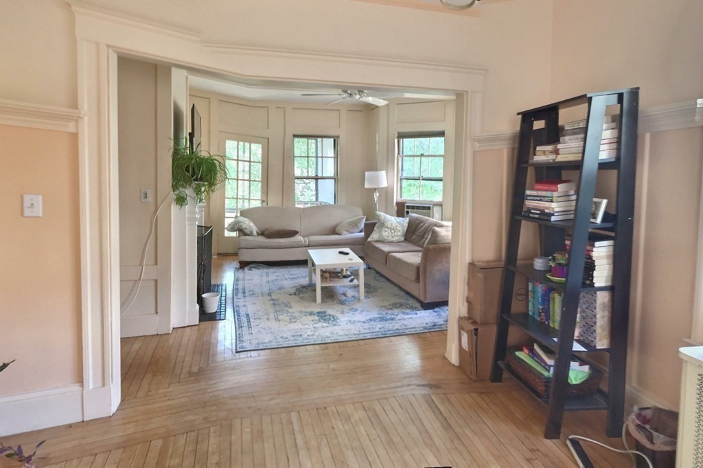 3 bed, 2 bath apartment for rent at 222 Rawson Rd Unit 2, Beaconsfield — photo 3 of 14