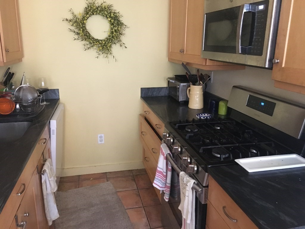 3 bed, 2 bath apartment for rent at 222 Rawson Rd Unit 2, Beaconsfield — photo 5 of 14