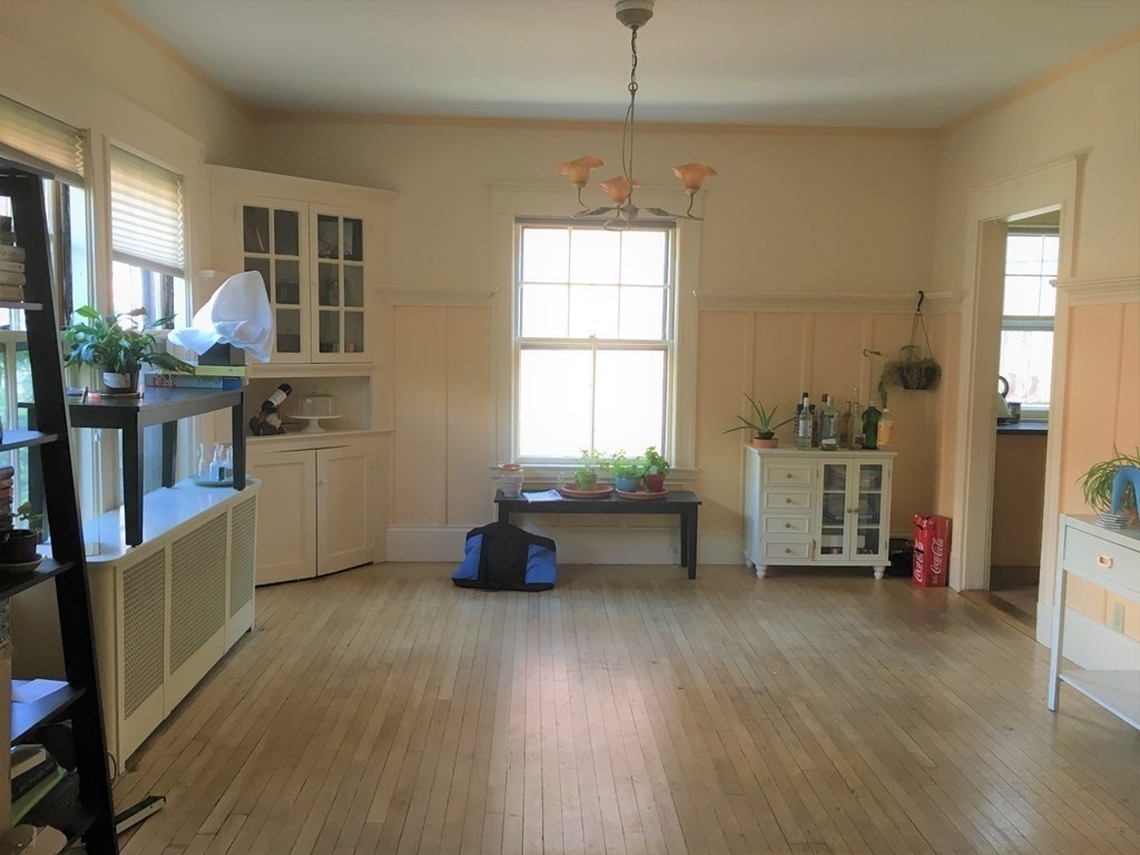 3 bed, 2 bath apartment for rent at 222 Rawson Rd Unit 2, Beaconsfield — photo 2 of 14