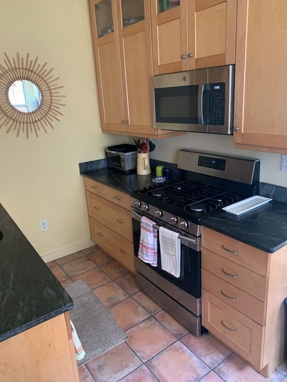 3 bed, 2 bath apartment for rent at 222 Rawson Rd Unit 2, Beaconsfield — photo 4 of 14