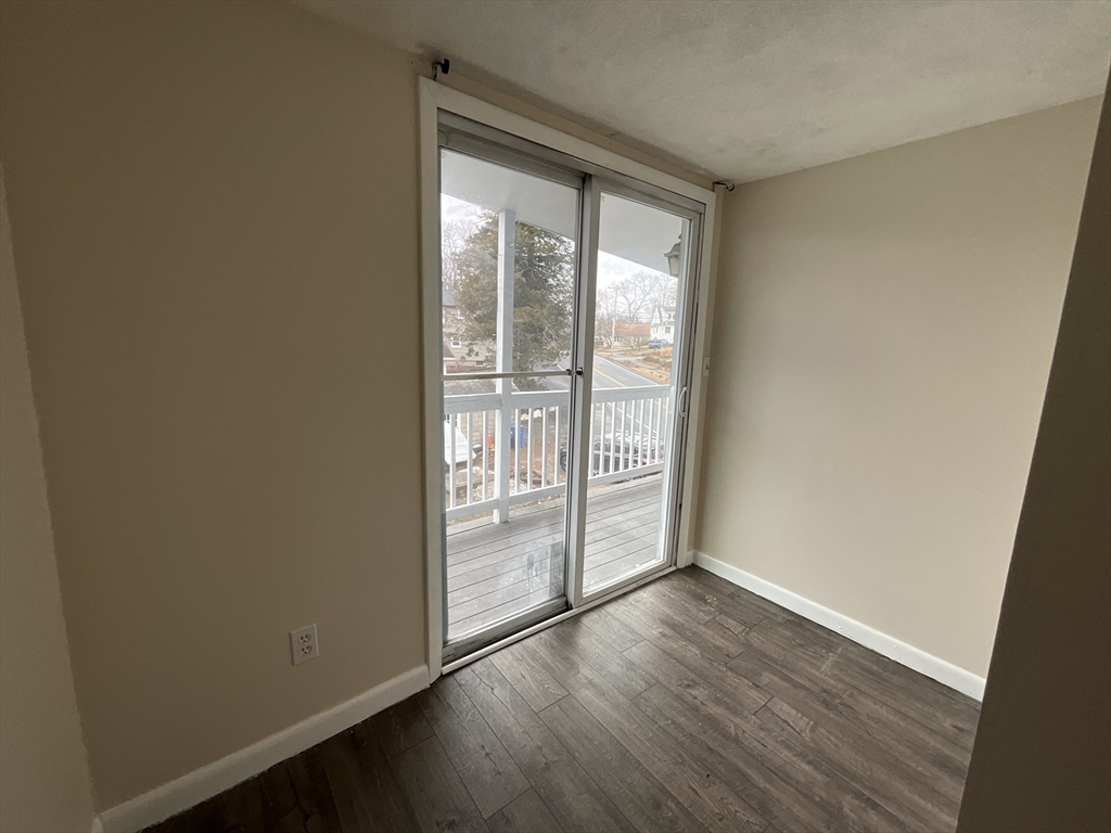 1 bed, 1 bath apartment for rent at 222 Salem St Unit 2, Wakefield — photo 9 of 13