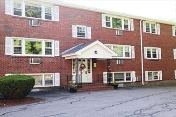 2 bed, 1 bath apartment for rent at 222 School St Unit 5, Walpole — photo 1 of 12