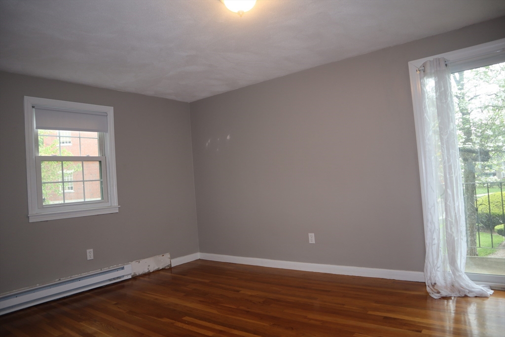 2 bed, 1 bath apartment for rent at 222 School St Unit 5, Walpole — photo 10 of 12