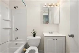 1 bed, 1 bath apartment for rent at 222 Stackpole St Unit 4, Lowell — photo 6 of 9