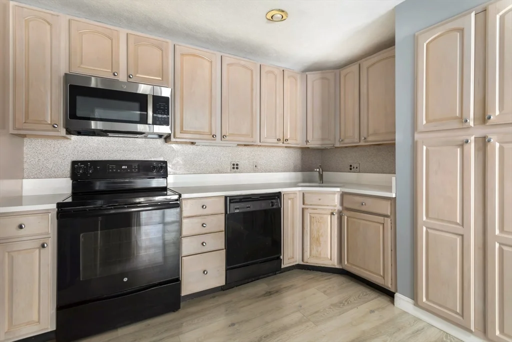 2 bed, 1 bath apartment for rent at 222 Winthrop Shore Dr Unit 7, Winthrop — photo 15 of 41