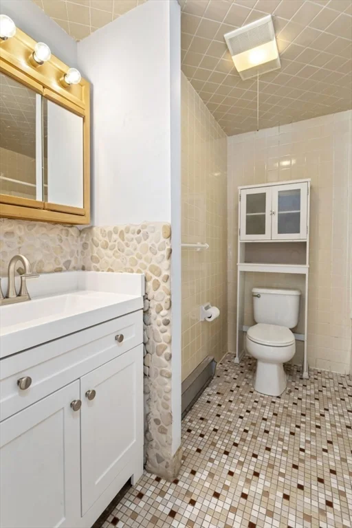 2 bed, 1 bath apartment for rent at 222 Winthrop Shore Dr Unit 7, Winthrop — photo 30 of 41