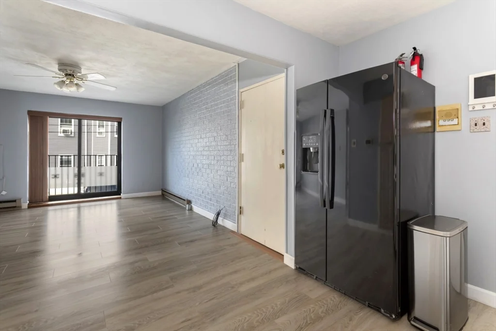 2 bed, 1 bath apartment for rent at 222 Winthrop Shore Dr Unit 7, Winthrop — photo 17 of 41