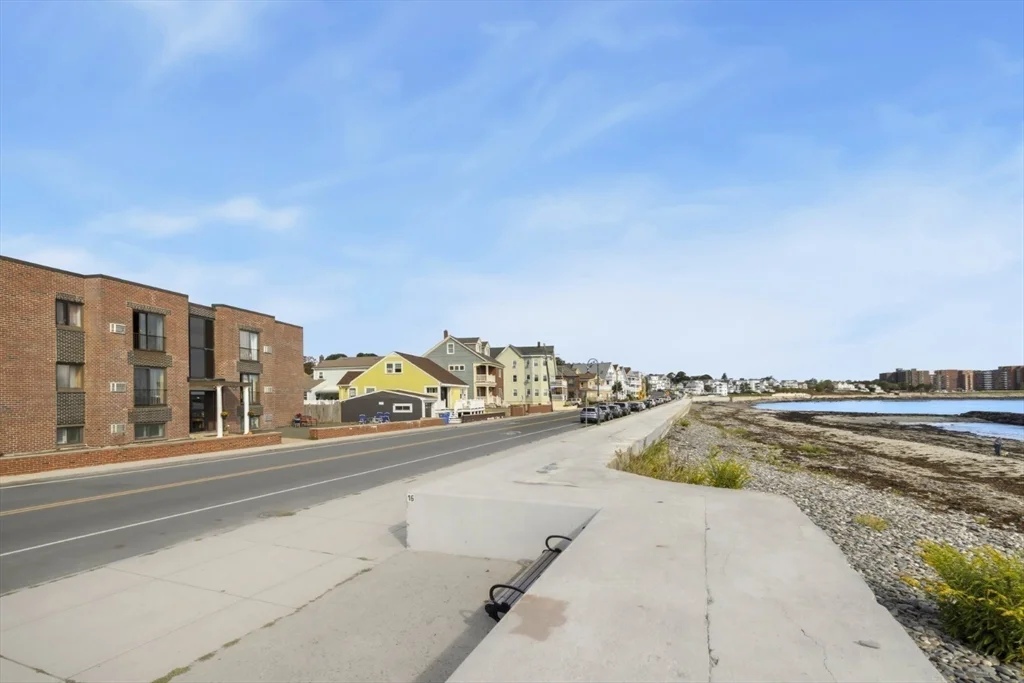 2 bed, 1 bath apartment for rent at 222 Winthrop Shore Dr Unit 7, Winthrop — photo 6 of 41