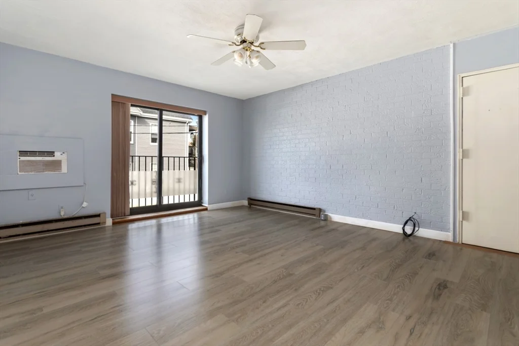 2 bed, 1 bath apartment for rent at 222 Winthrop Shore Dr Unit 7, Winthrop — photo 10 of 41