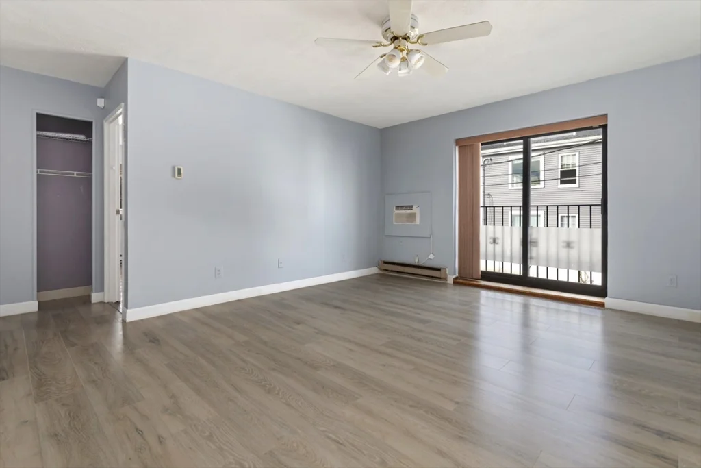 2 bed, 1 bath apartment for rent at 222 Winthrop Shore Dr Unit 7, Winthrop — photo 8 of 41