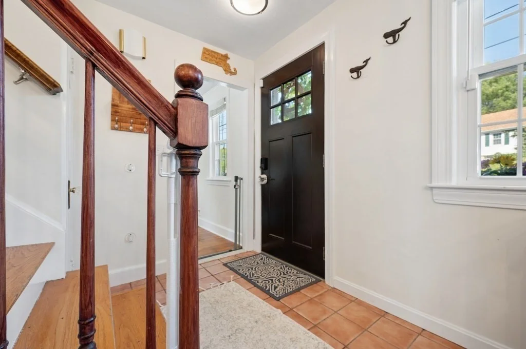 4 bed, 1 bath apartment for rent at 223 Beverly Rd, Worcester — photo 7 of 42