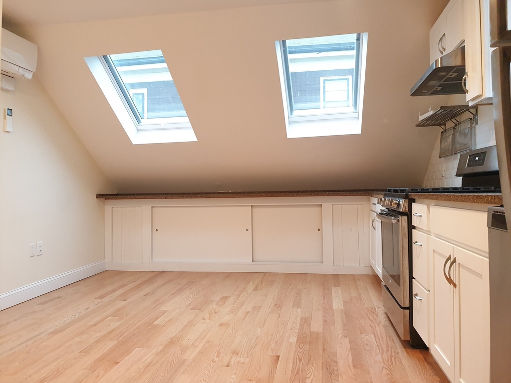 2 bed, 1 bath apartment for rent at 223 Boston St Unit House, Dorchester — photo 3 of 14