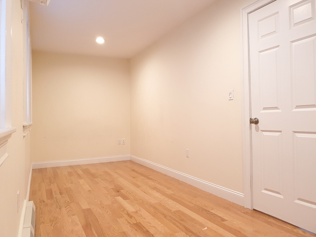2 bed, 1 bath apartment for rent at 223 Boston St Unit House, Dorchester — photo 8 of 14