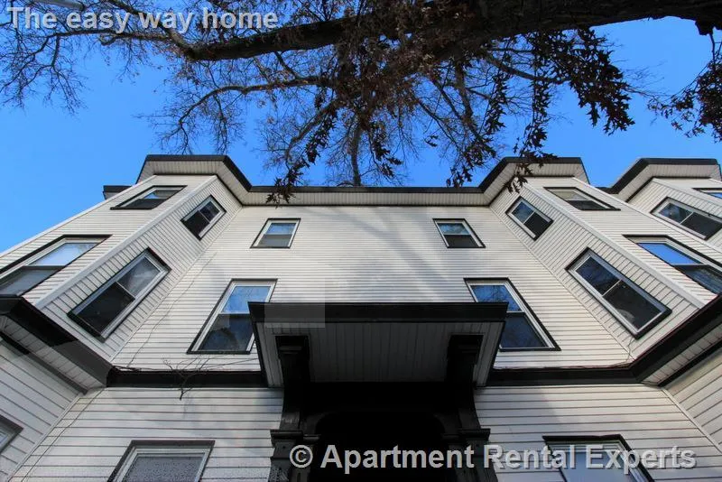 1 bed, 1 bath apartment for rent at 223 Broadway Unit 8, Kendall Square — photo 2 of 4