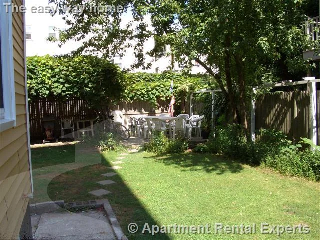 Studio bed, 1 bath apartment for rent at 223 Charles St Unit 1, East Cambridge — photo 1 of 6