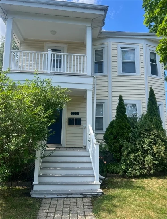 2 bed, 1 bath apartment for rent at 223 Dover St Unit 2, Brockton — photo 1 of 11