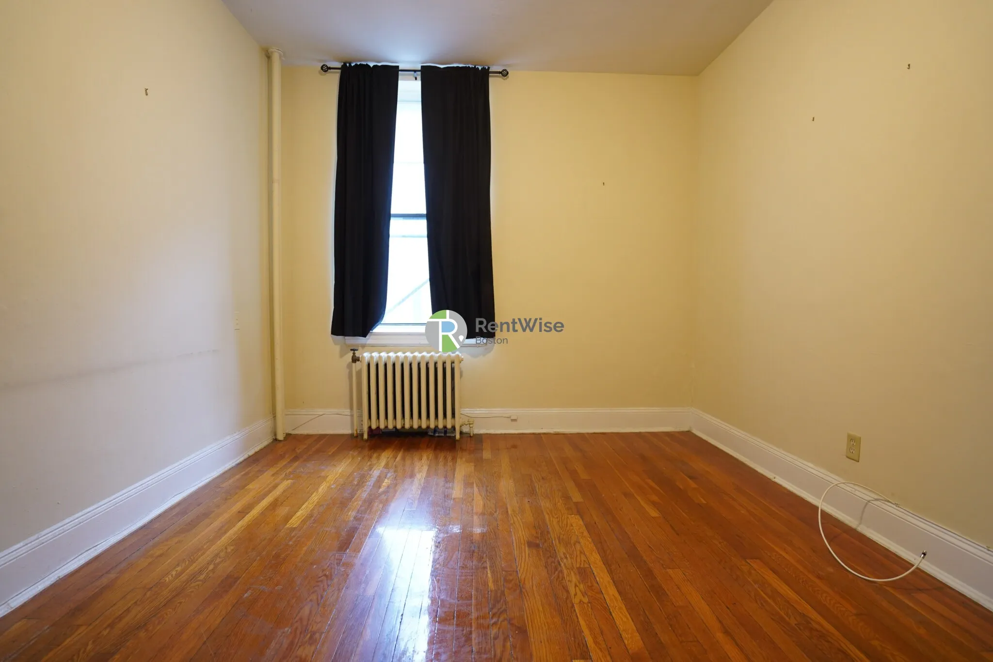 1 bed, 1 bath apartment for rent at 223 Essex St Unit 25, Melrose — photo 3 of 12