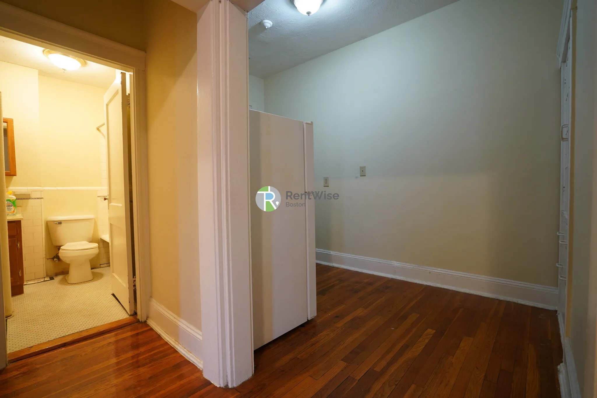 1 bed, 1 bath apartment for rent at 223 Essex St Unit 25, Melrose — photo 2 of 12