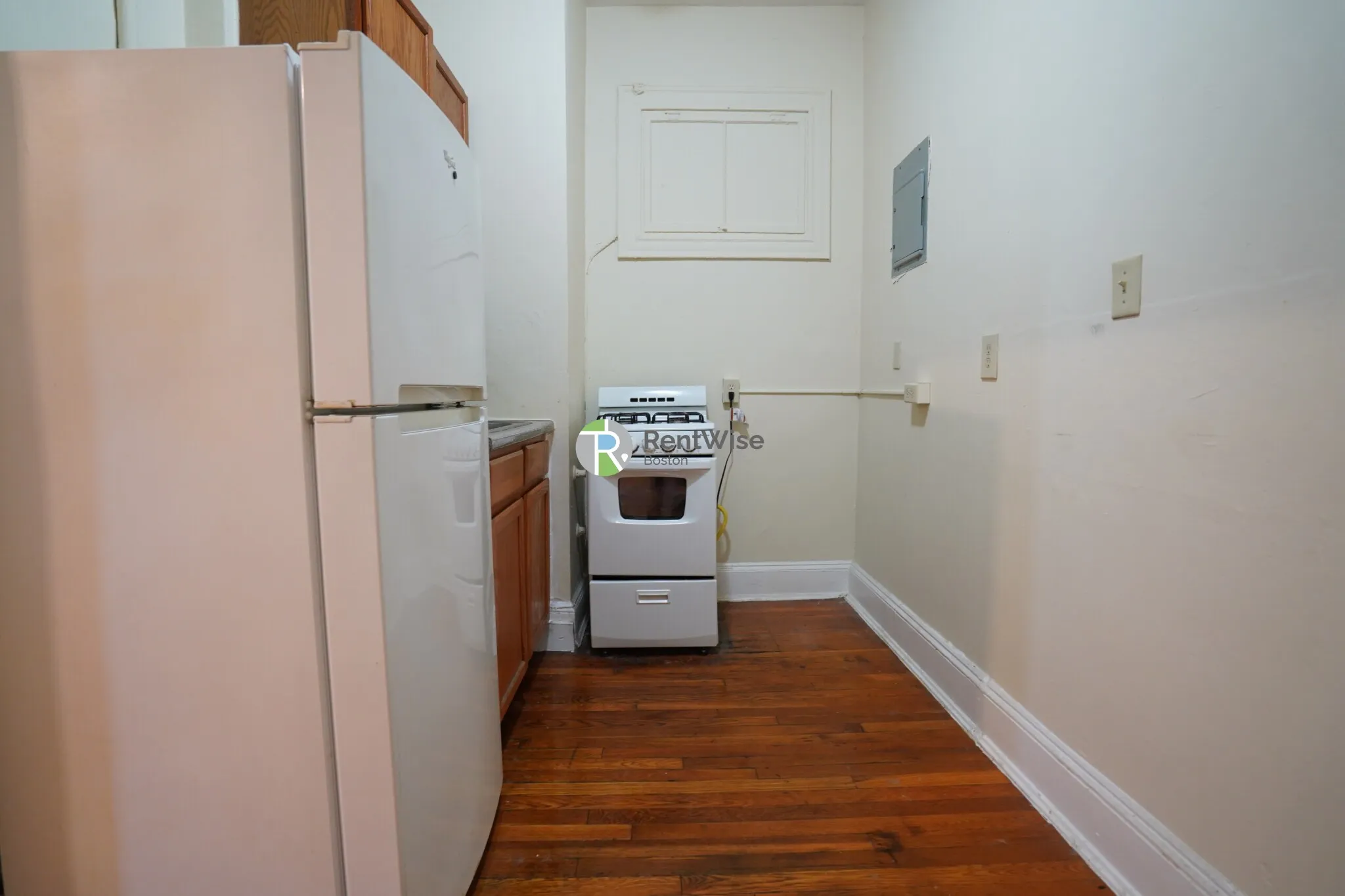 1 bed, 1 bath apartment for rent at 223 Essex St Unit 25, Melrose — photo 5 of 12