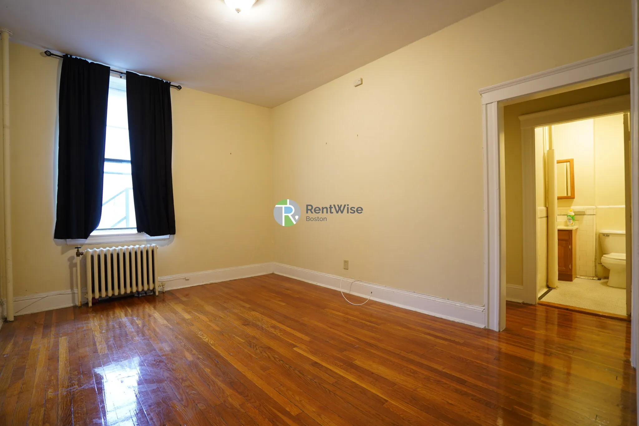 1 bed, 1 bath apartment for rent at 223 Essex St Unit 25, Melrose — photo 1 of 12