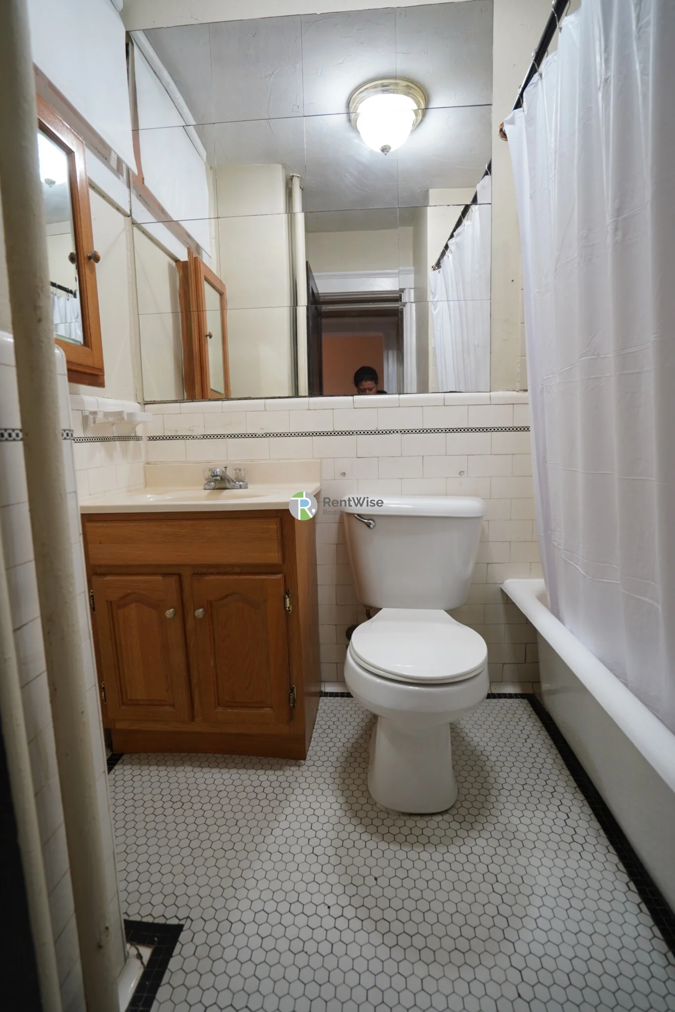 1 bed, 1 bath apartment for rent at 223 Essex St Unit 28, Melrose — photo 8 of 11