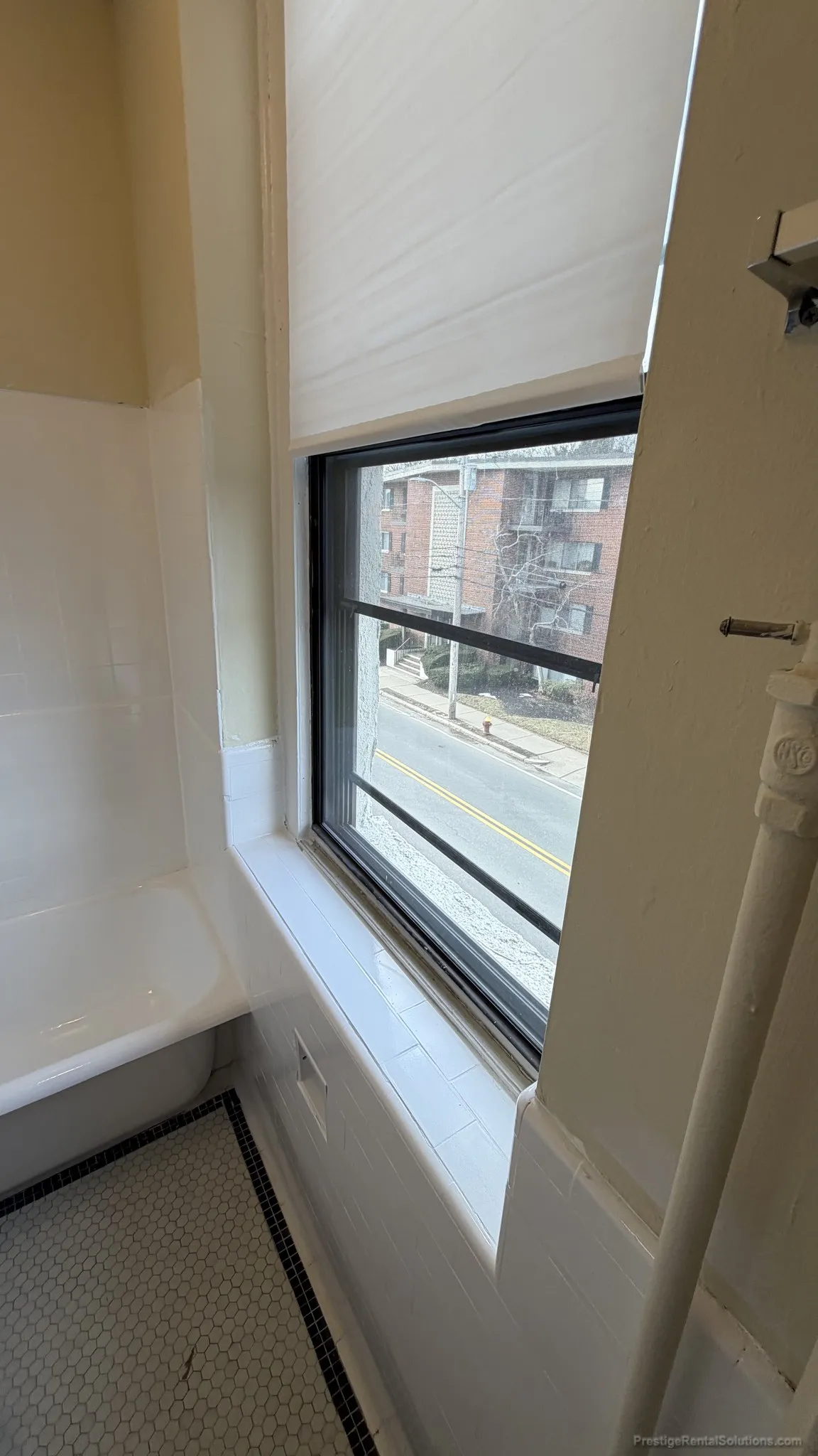 1 bed, 1 bath apartment for rent at 223 Essex St Unit 46, Melrose — photo 3 of 16