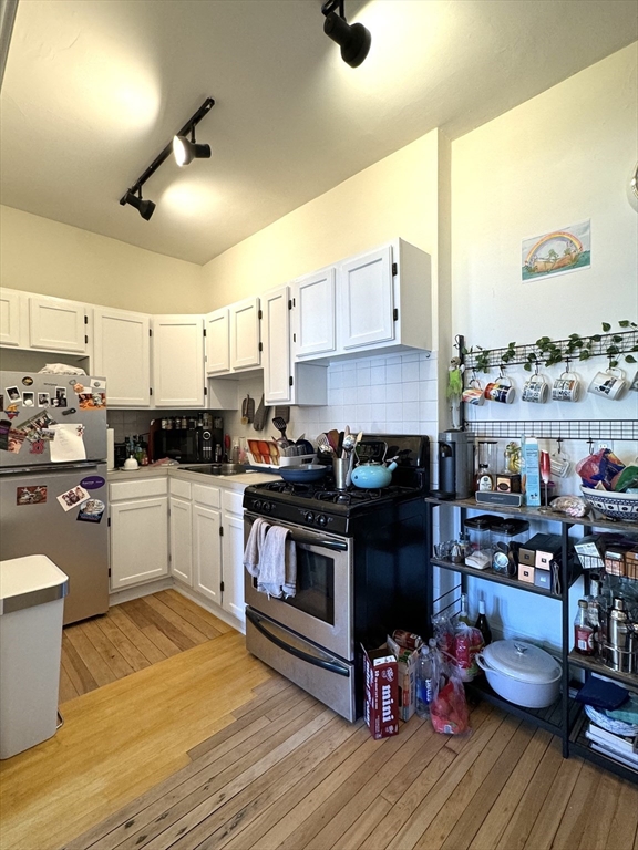 2 bed, 1 bath apartment for rent at 223 Harvard Ave Unit 10, Allston — photo 1 of 8