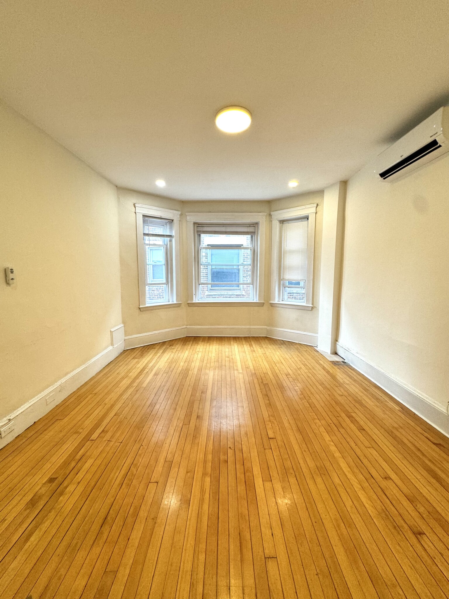 1 bed, 1 bath apartment for rent at 223 Harvard Ave Unit 7, Allston — photo 4 of 11