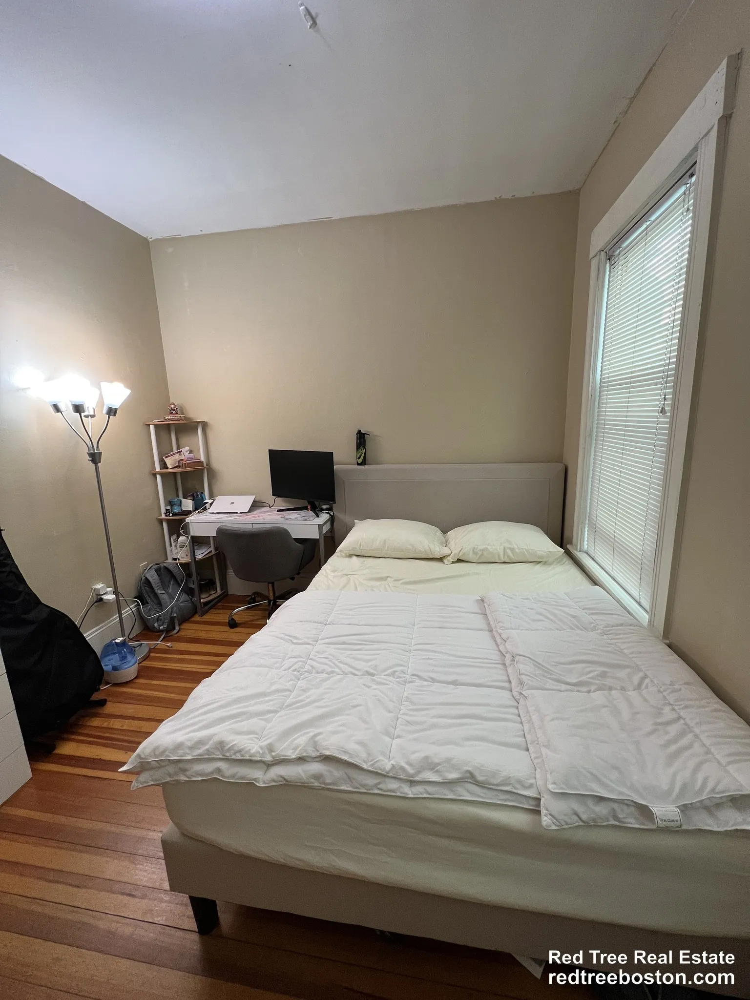 3 bed, 1 bath apartment for rent at 223 Holland St Unit 1, Teele Square — photo 10 of 11