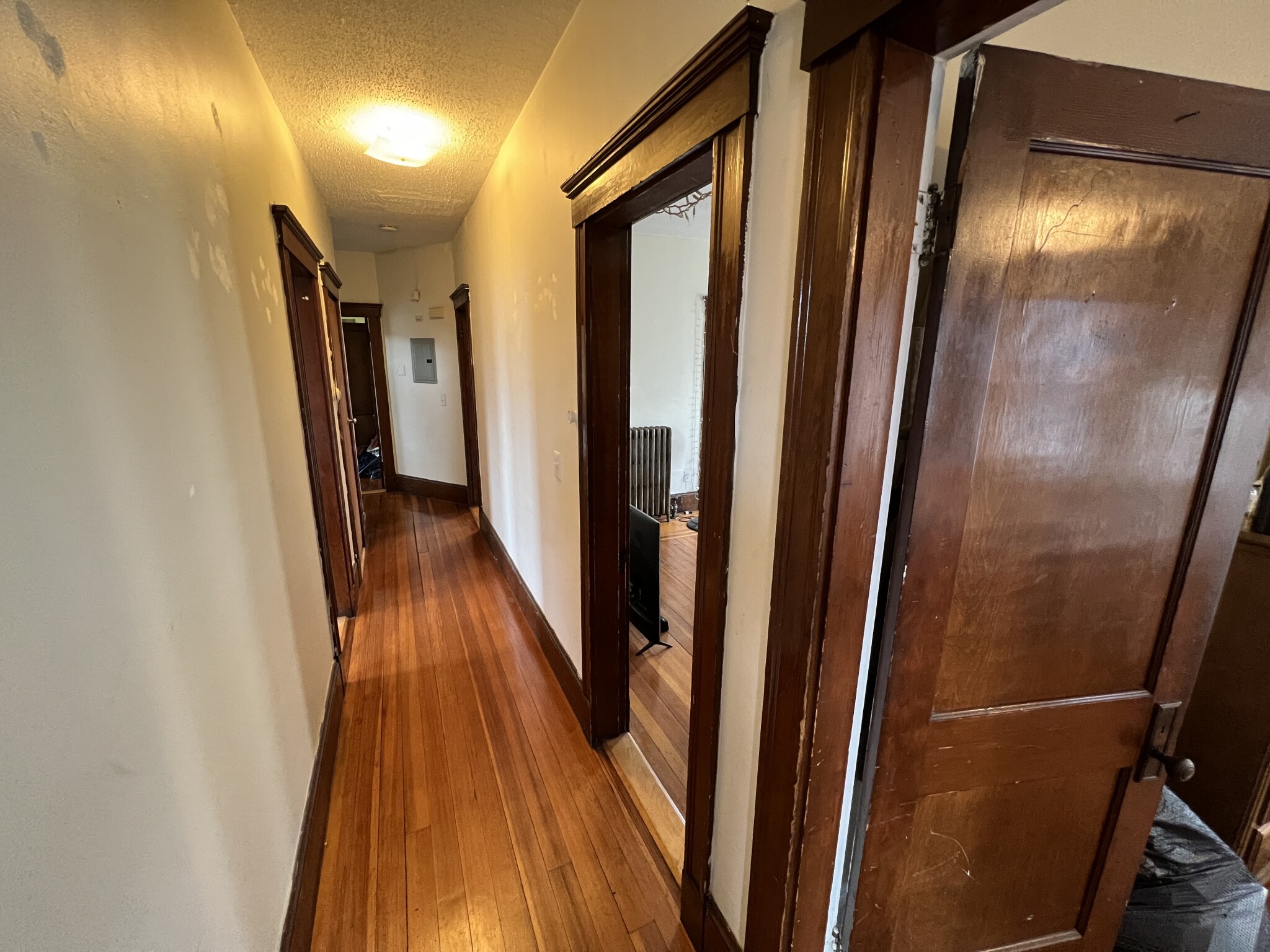 3 bed, 1 bath apartment for rent at 223 Holland St Unit 3, Teele Square — photo 6 of 23