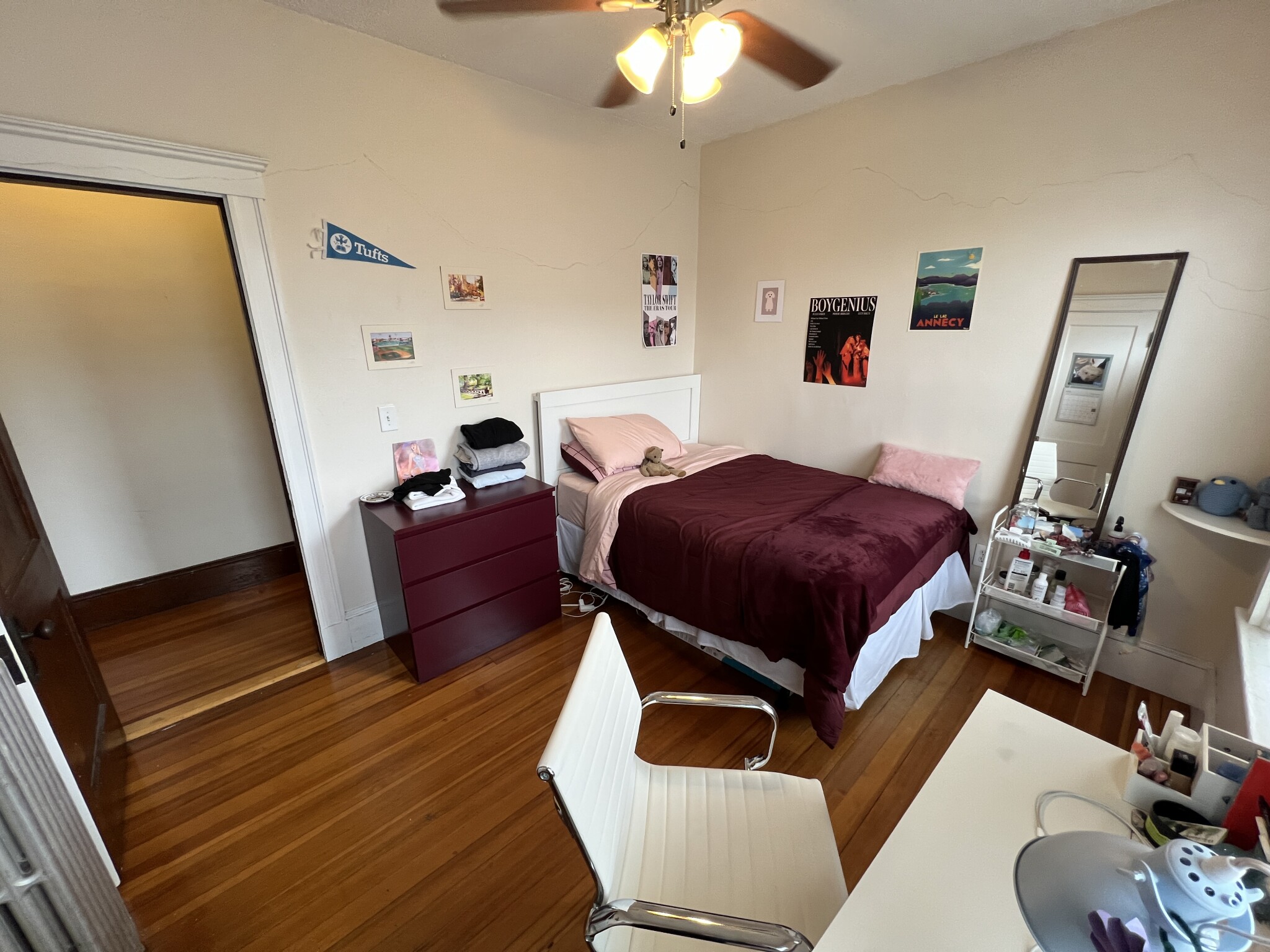 3 bed, 1 bath apartment for rent at 223 Holland St Unit 3, Teele Square — photo 17 of 23
