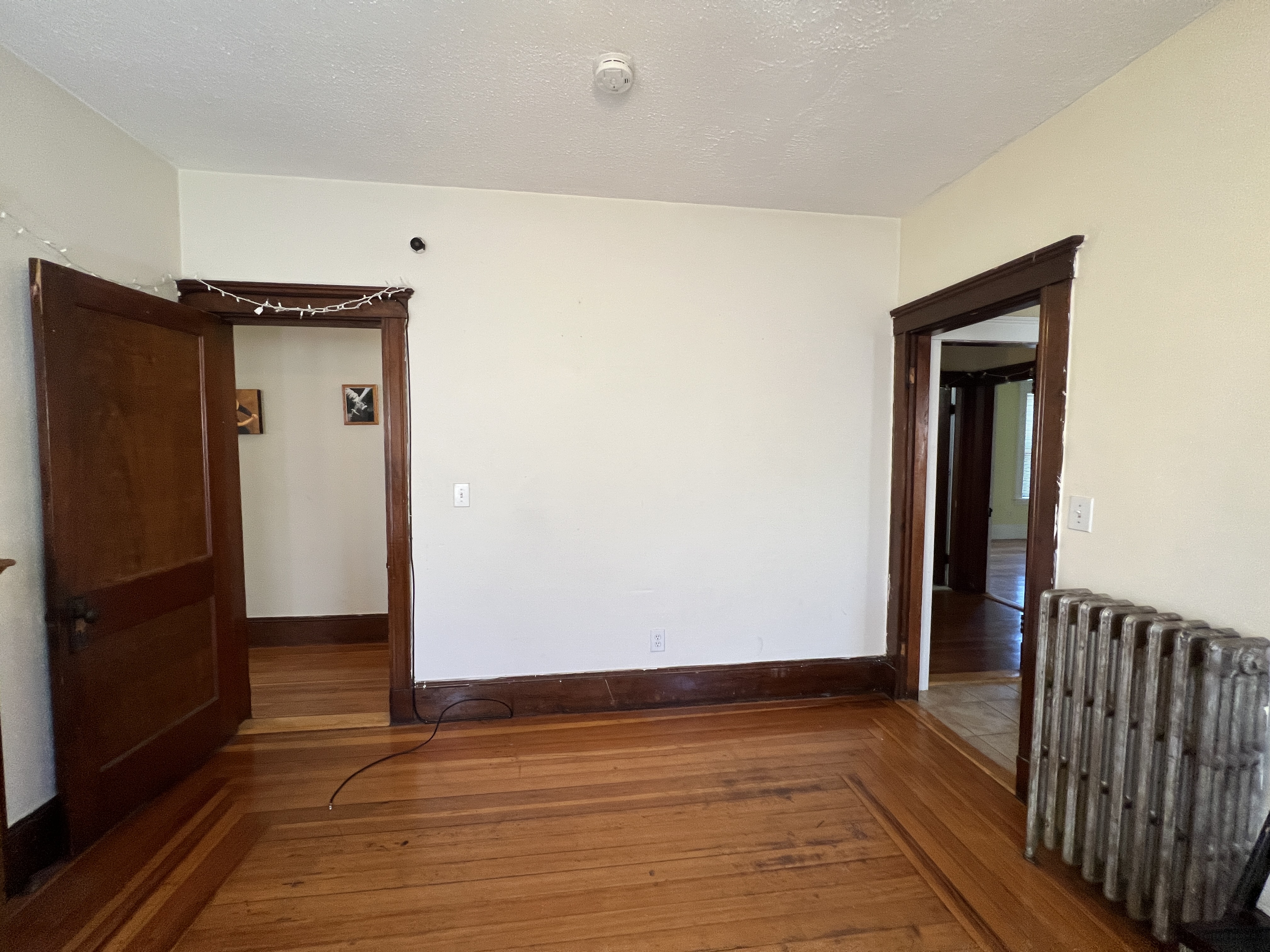 3 bed, 1 bath apartment for rent at 223 Holland St Unit 3a, Teele Square — photo 8 of 12