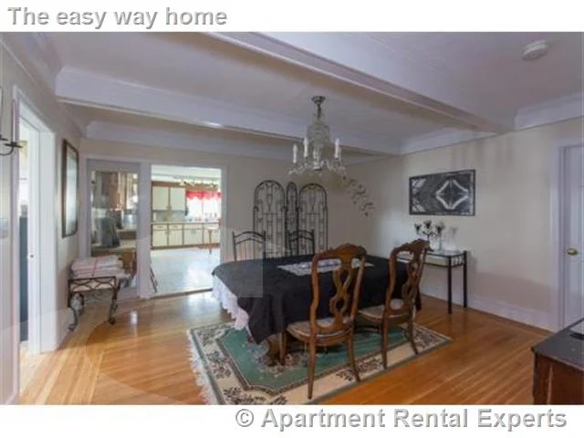 5 bed, 2 bath apartment for rent at 223 Main St Unit 1, Tufts — photo 3 of 7