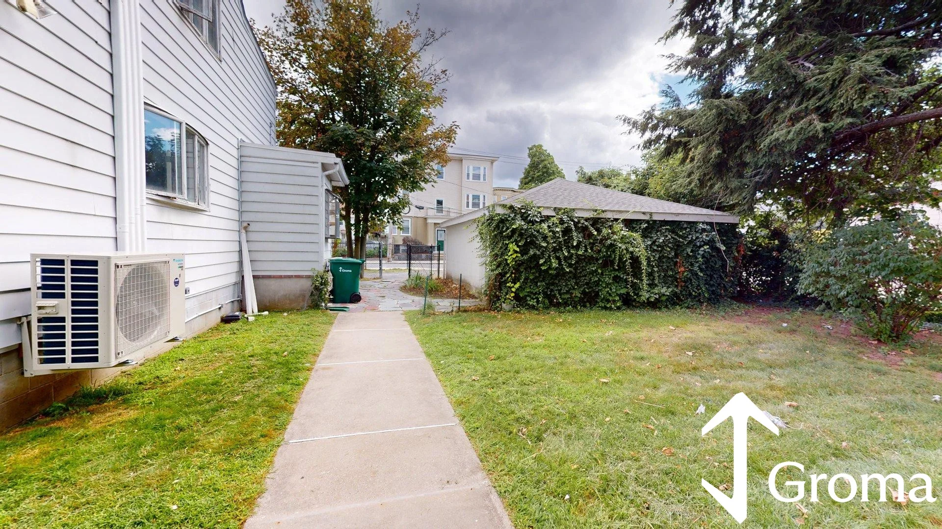 5 bed, 2 bath apartment for rent at 223 Main St Unit 2, South Medford — photo 21 of 22