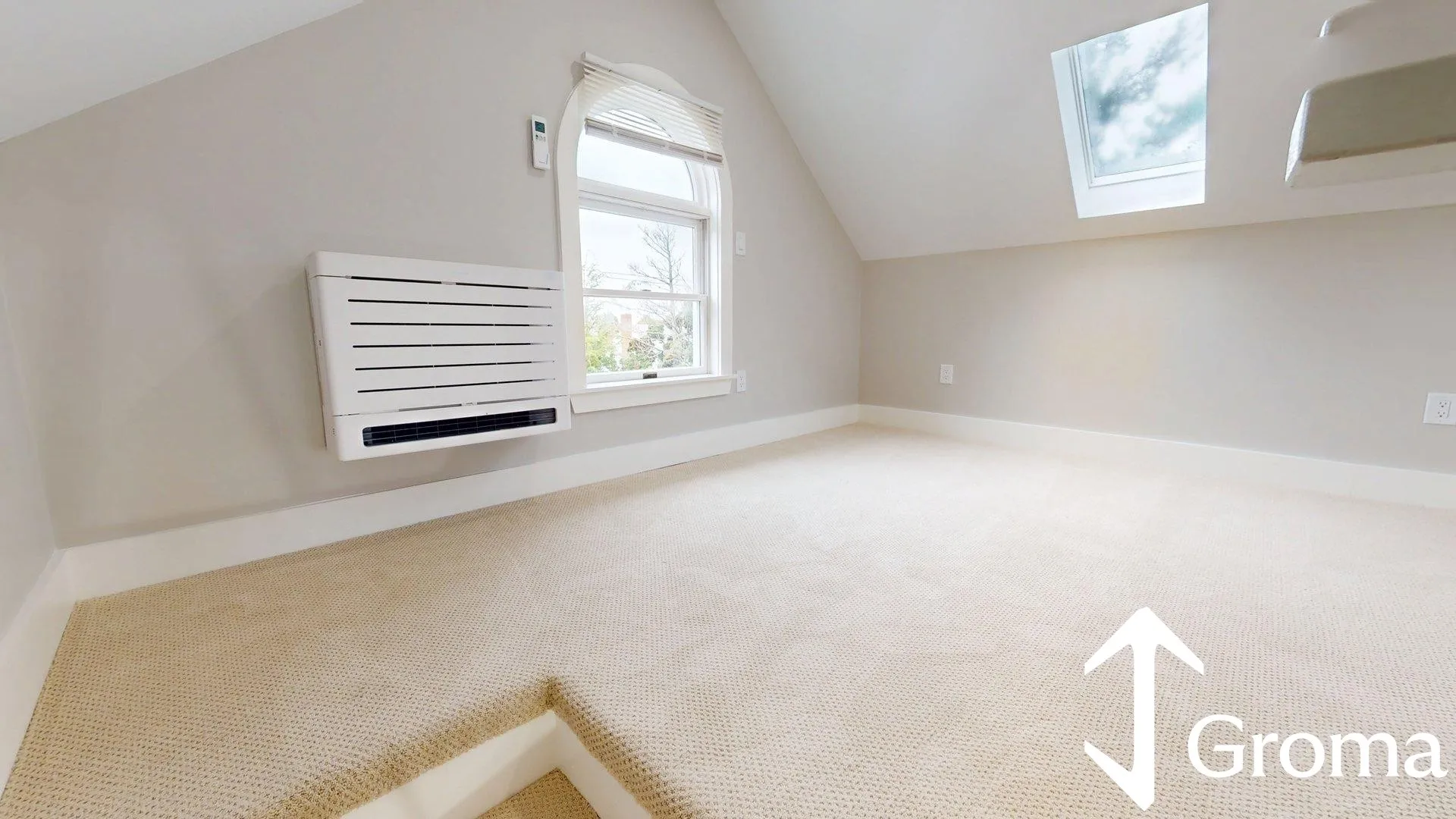 5 bed, 2 bath apartment for rent at 223 Main St Unit 2, South Medford — photo 17 of 22