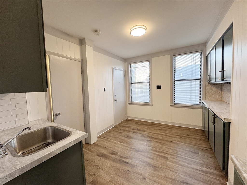 1 bed, 1 bath apartment for rent at 223 Paris St Unit 2, East Boston — photo 4 of 16