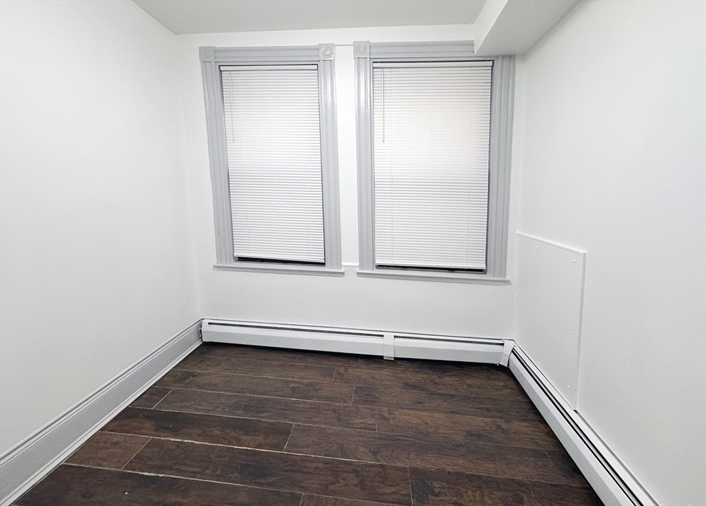 1 bed, 1 bath apartment for rent at 223 Paris St Unit 2, East Boston — photo 12 of 16