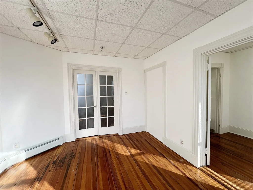 1 bed, 1 bath apartment for rent at 223 Paris St Unit 3, East Boston — photo 10 of 22