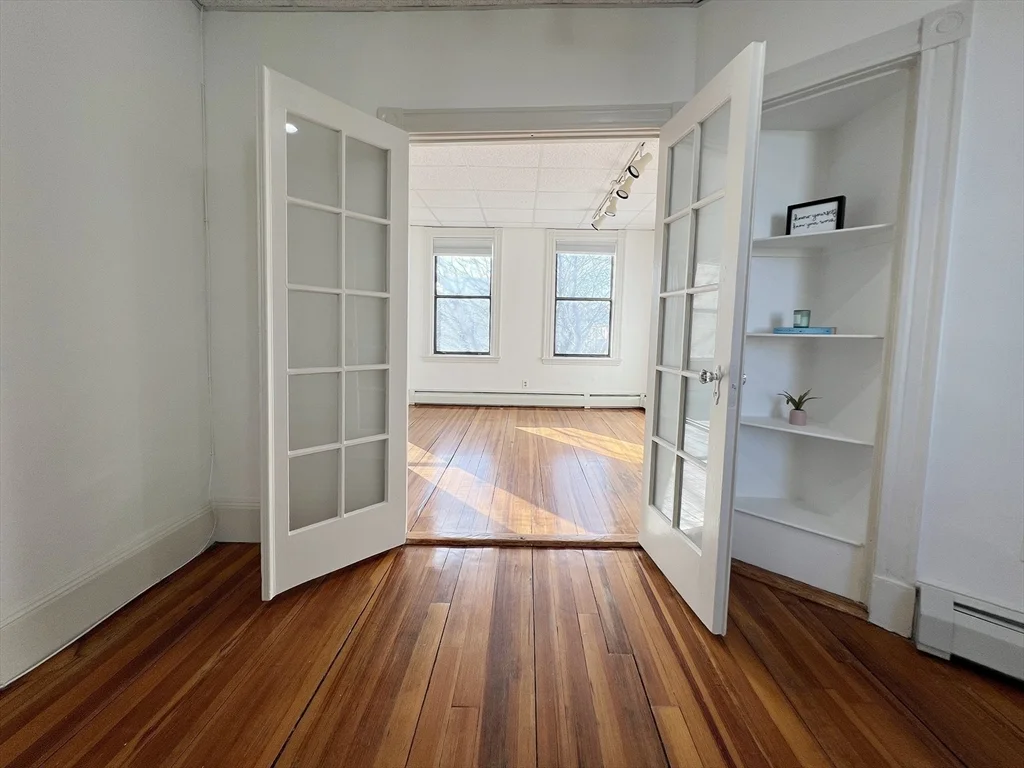 1 bed, 1 bath apartment for rent at 223 Paris St Unit 3, East Boston — photo 3 of 22