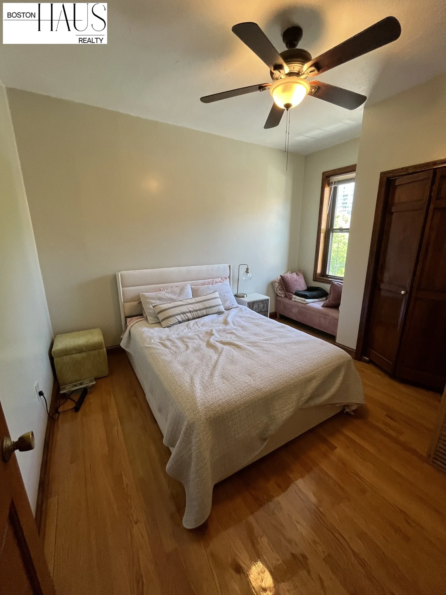 1 bed, 1 bath apartment for rent at 223 Park Dr Unit 24, Fenway — photo 4 of 5