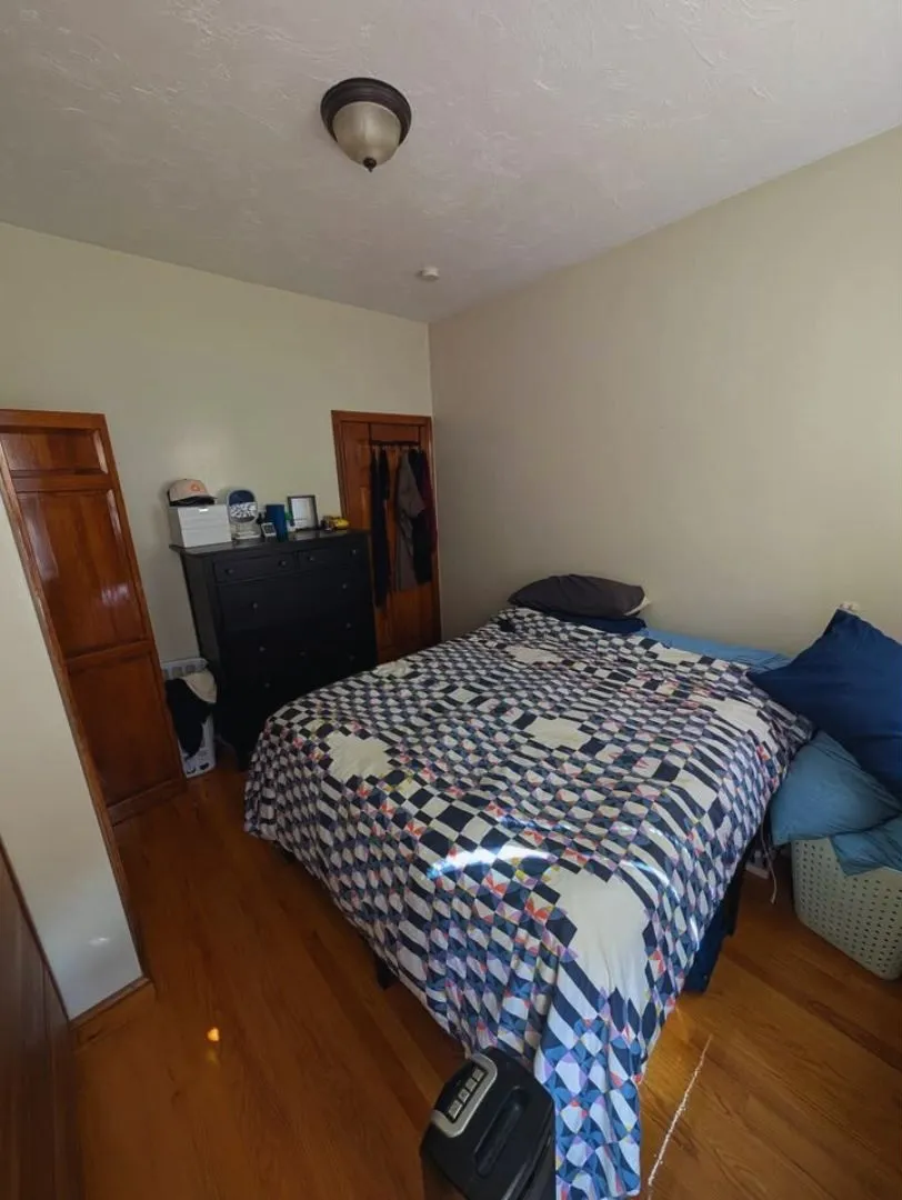 2 split bed, 1 bath apartment for rent at 223 Park Dr Unit 42, Fenway — photo 8 of 12
