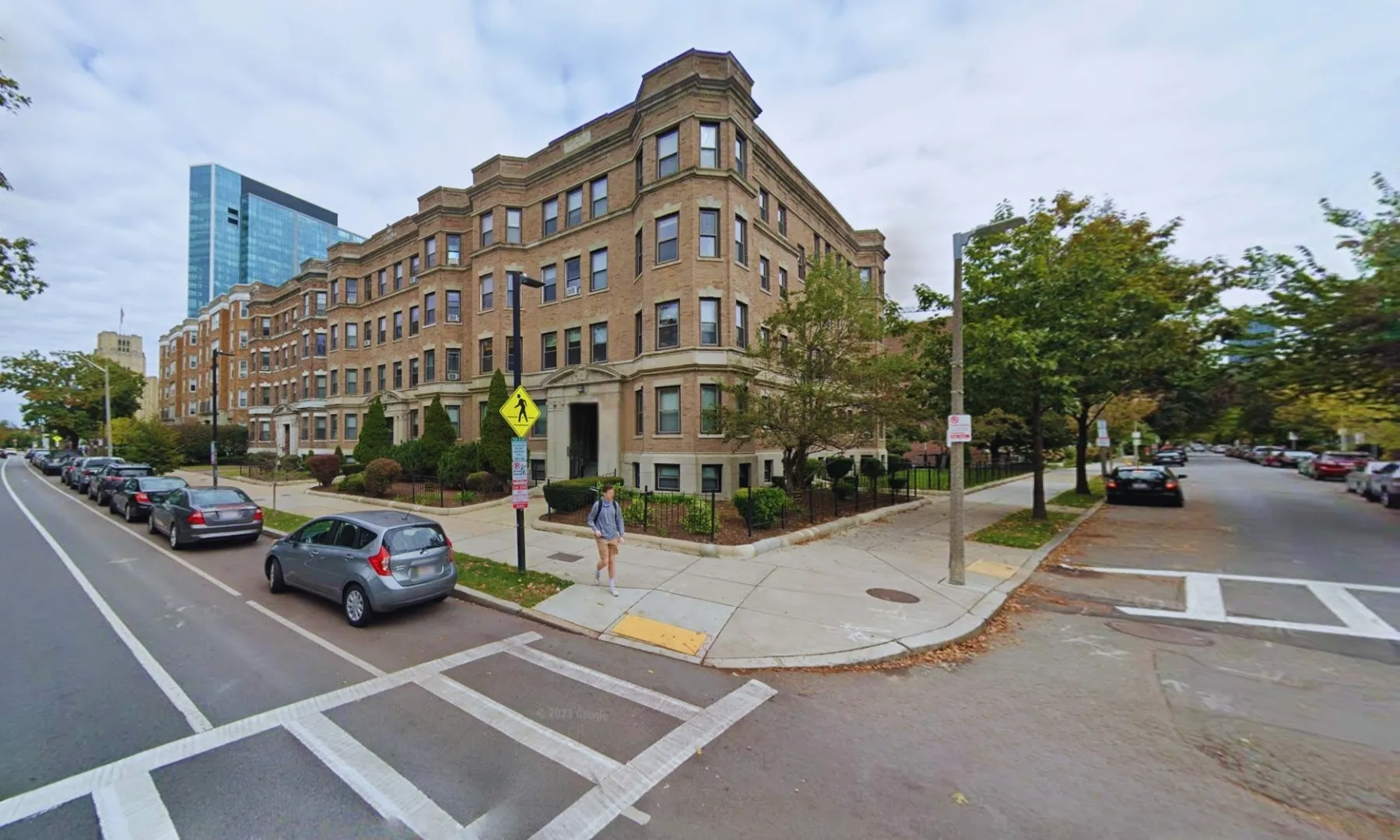 2 split bed, 1 bath apartment for rent at 223 Park Dr Unit 42, Fenway — photo 12 of 12